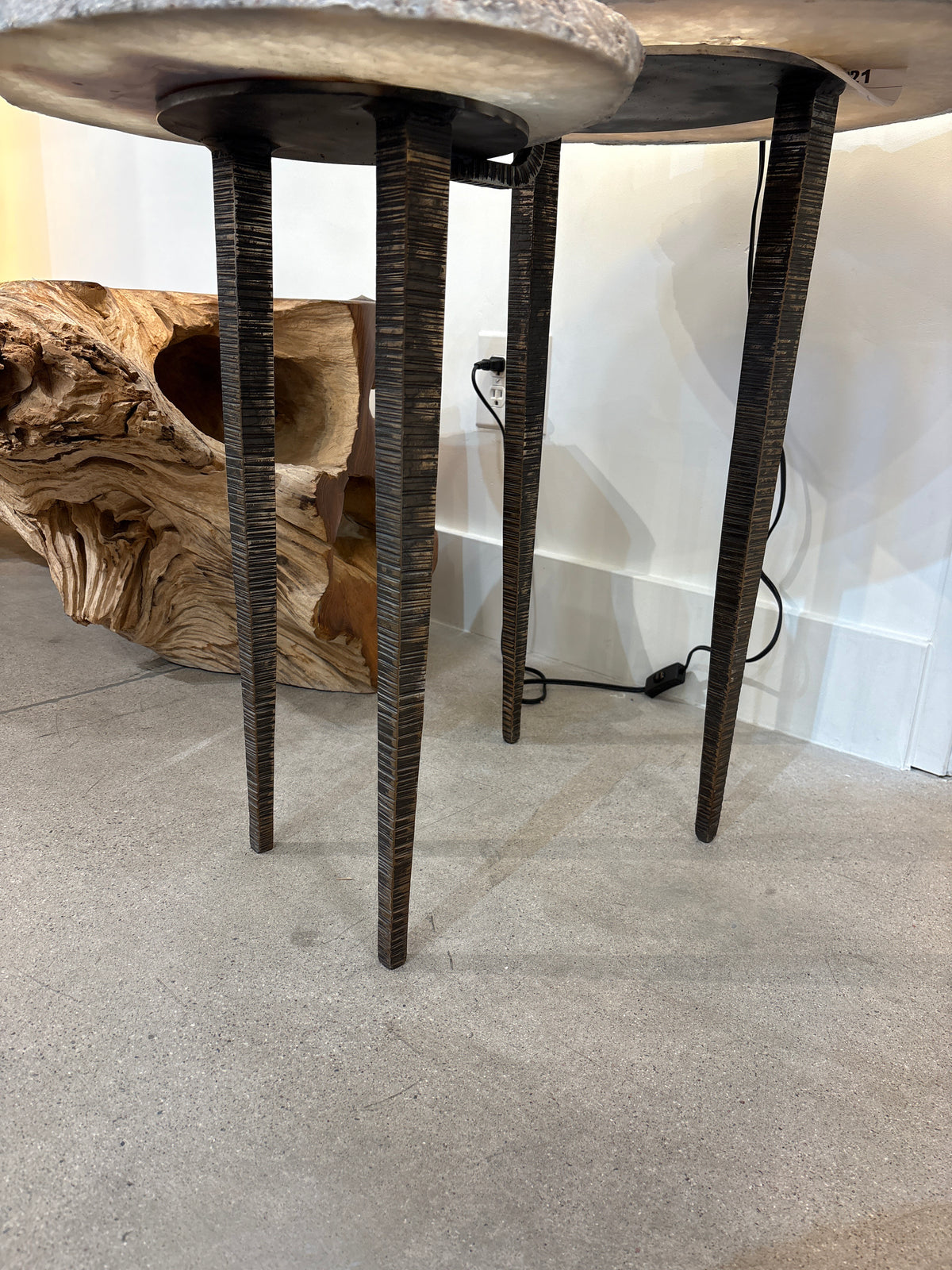 2 Tier Table stand