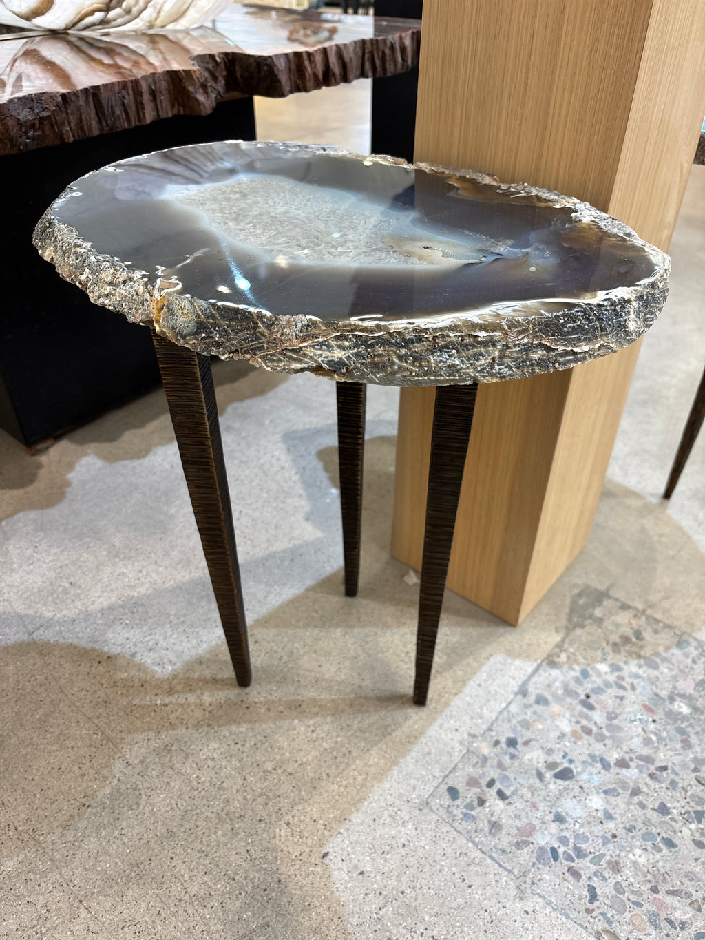 Agate Table