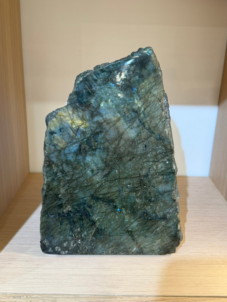 LABRODORITE