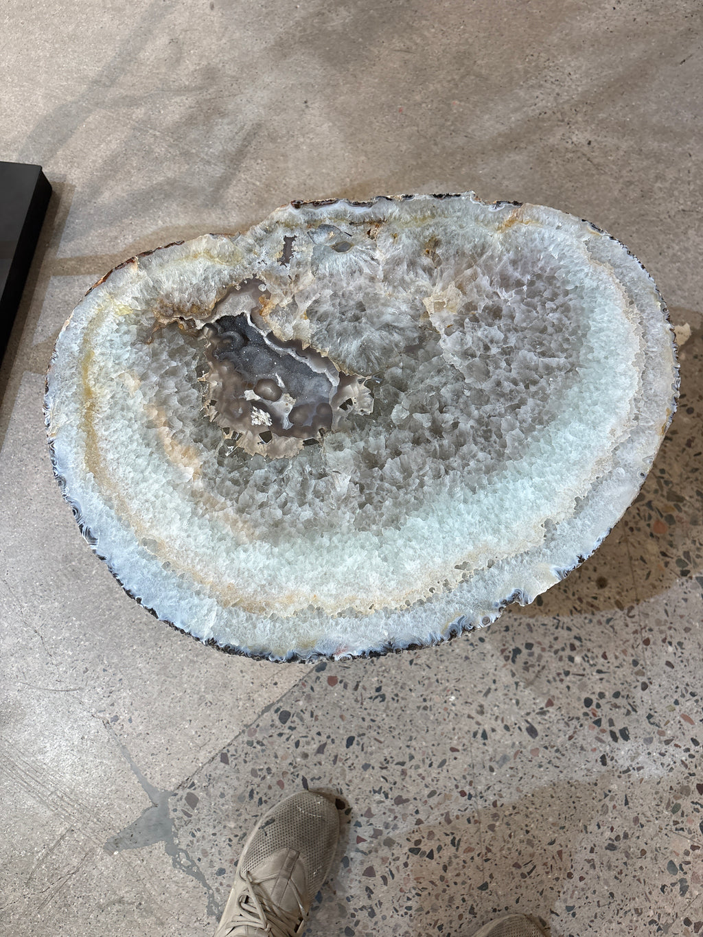 Agate table