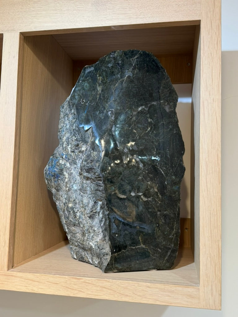 LABRODORITE