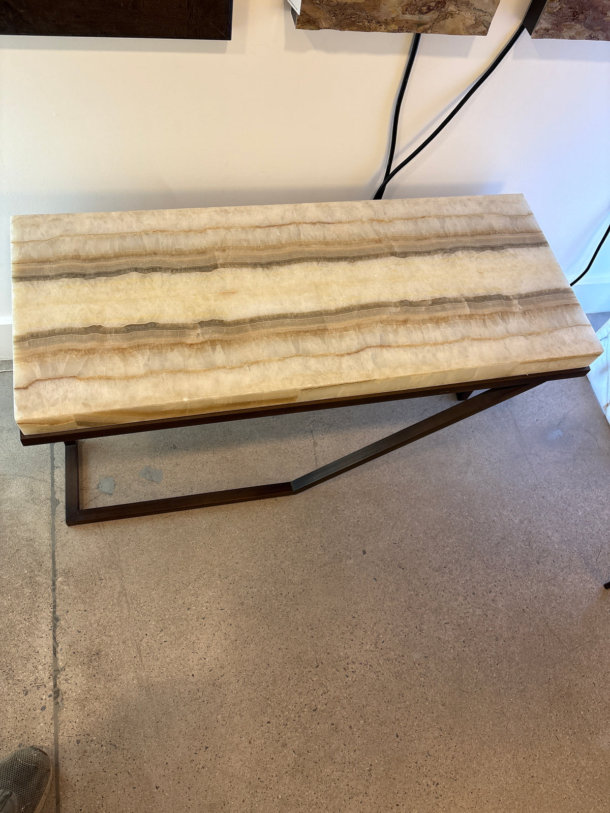 Onyx Table