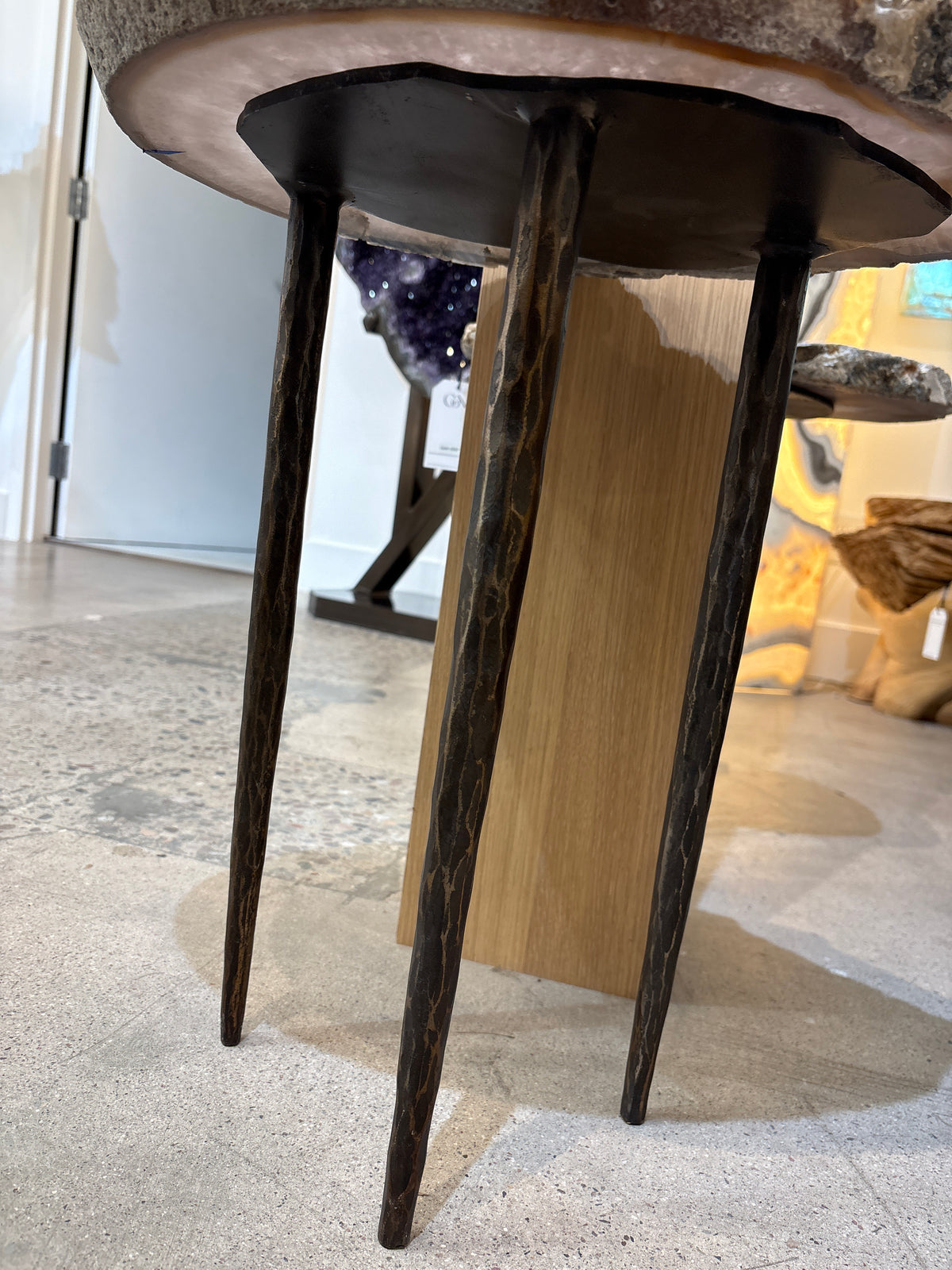 Table Stand 2B