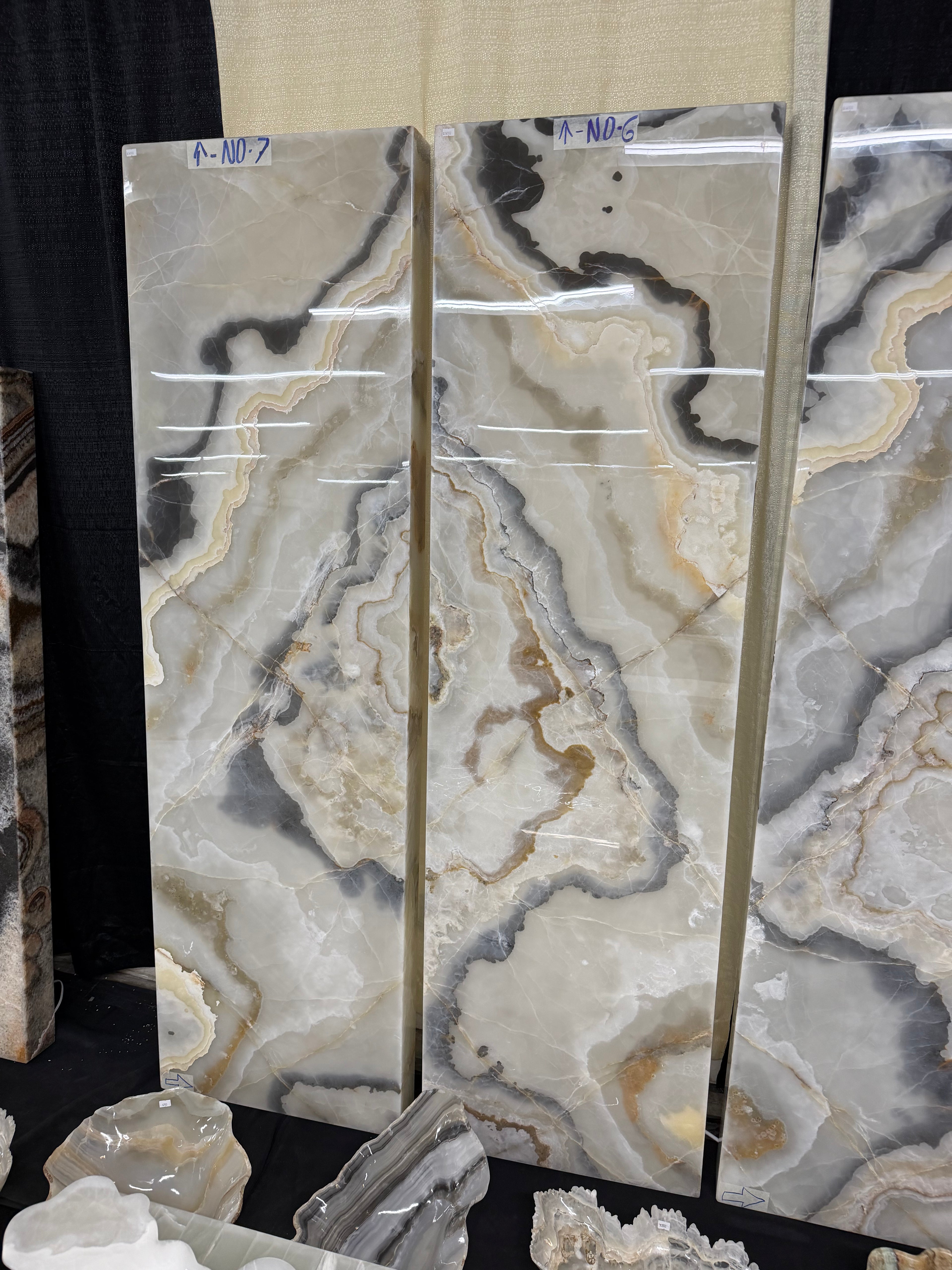 NACAR ONYX WALL PANELS